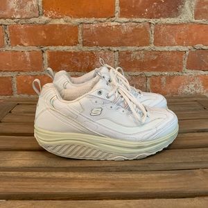 Sketchers Shape Ups 11800 women’s size 7.5
